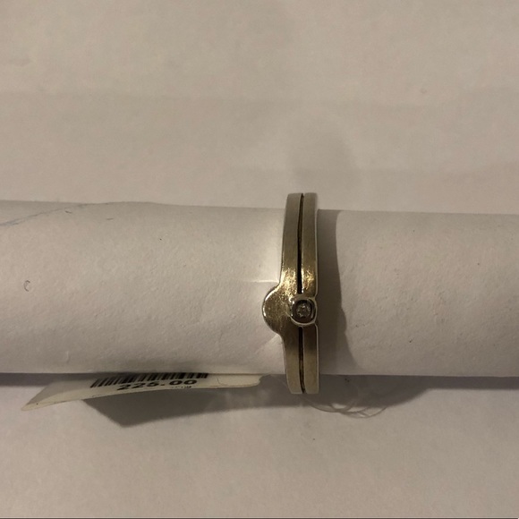 Sterling Silver .925 with a Canadian Diamond Viara - Picture 2 of 6